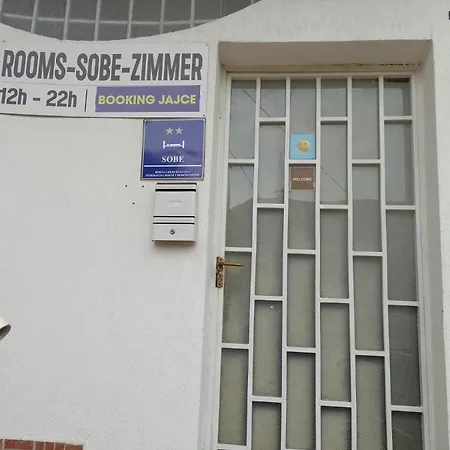 Trio Sobe Jajce